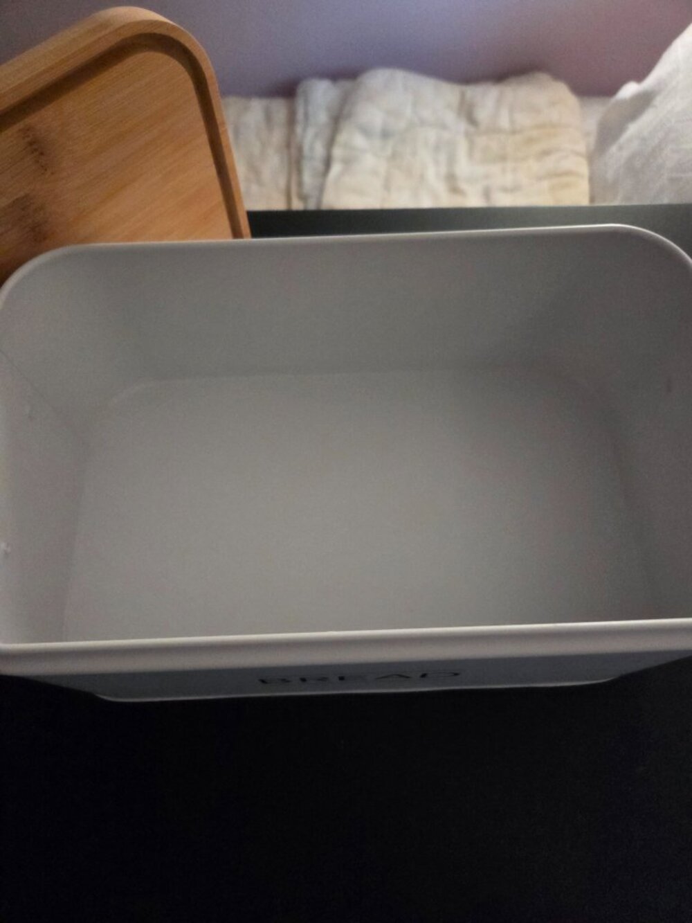 Bread box - Picture 4 of 6